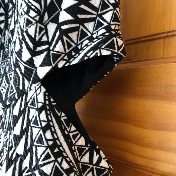 Dress - Picture 3 of 6